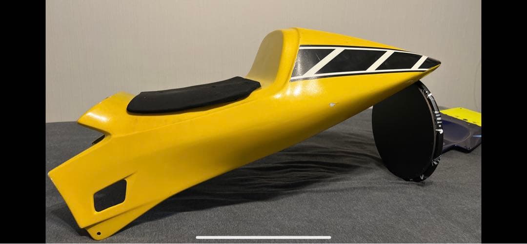 YZF-R1 2002 03 マジカルレーシング M1仕様 テールカウル、ベース