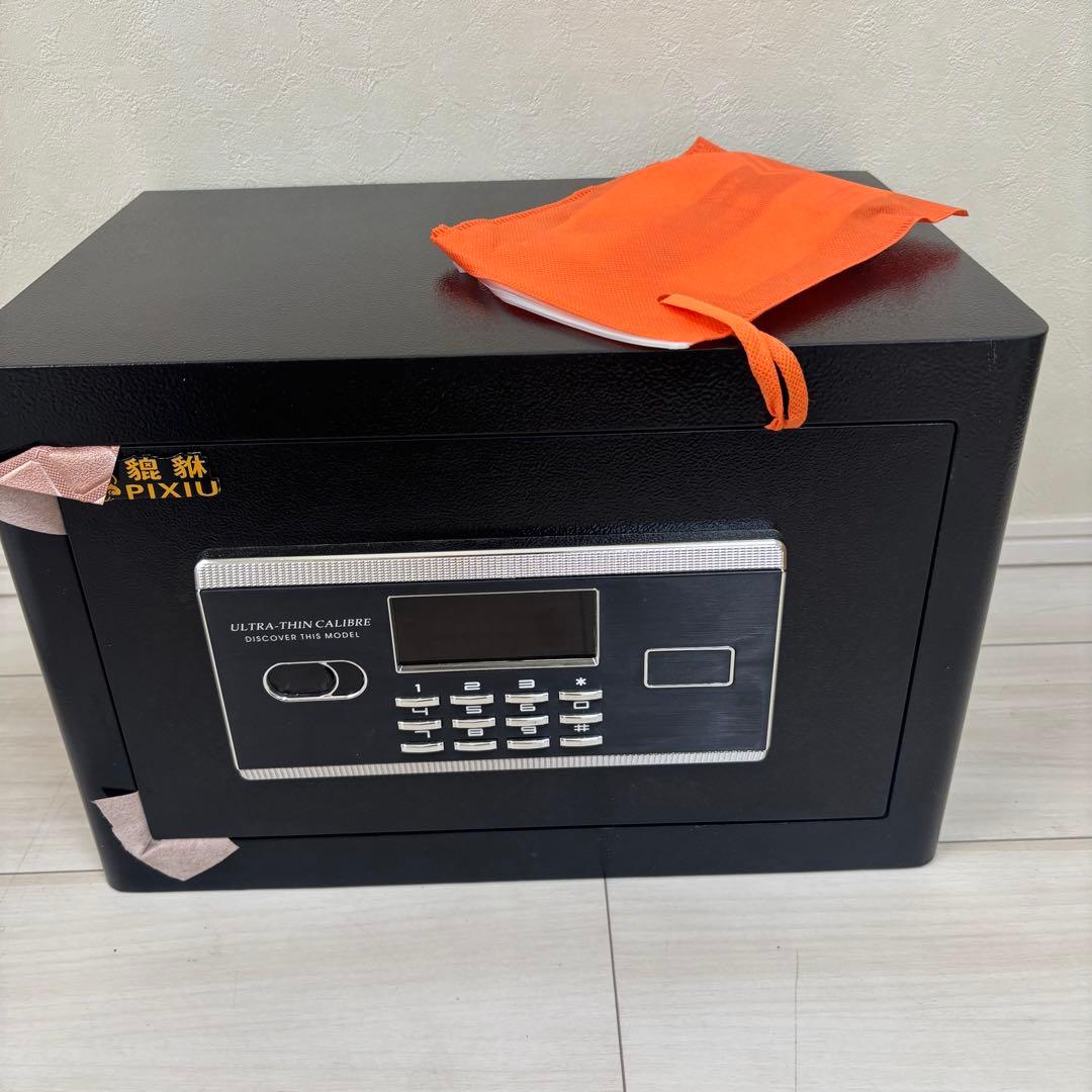 耐火用金庫 大型 家庭用 業務用 テンキー式 25×35×25cm 壁付け対応