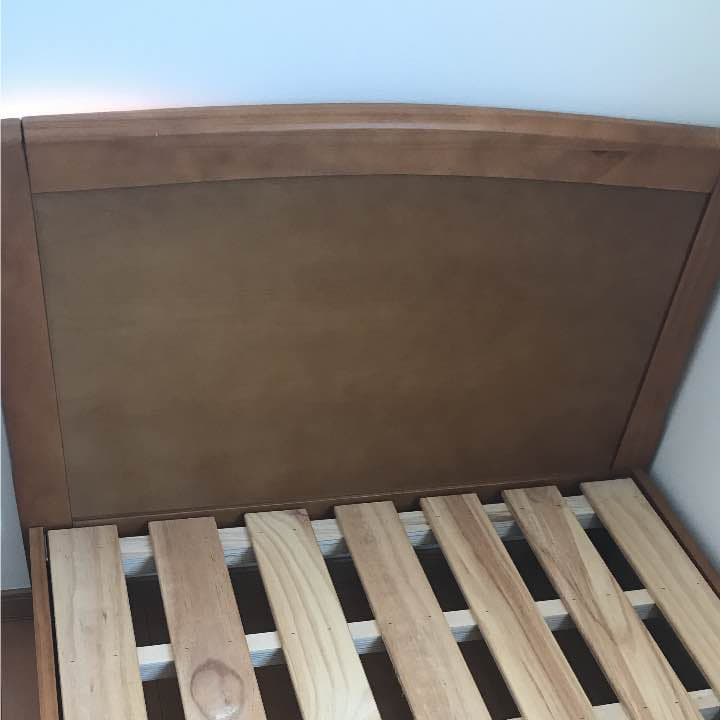 シングルタイプのベッド