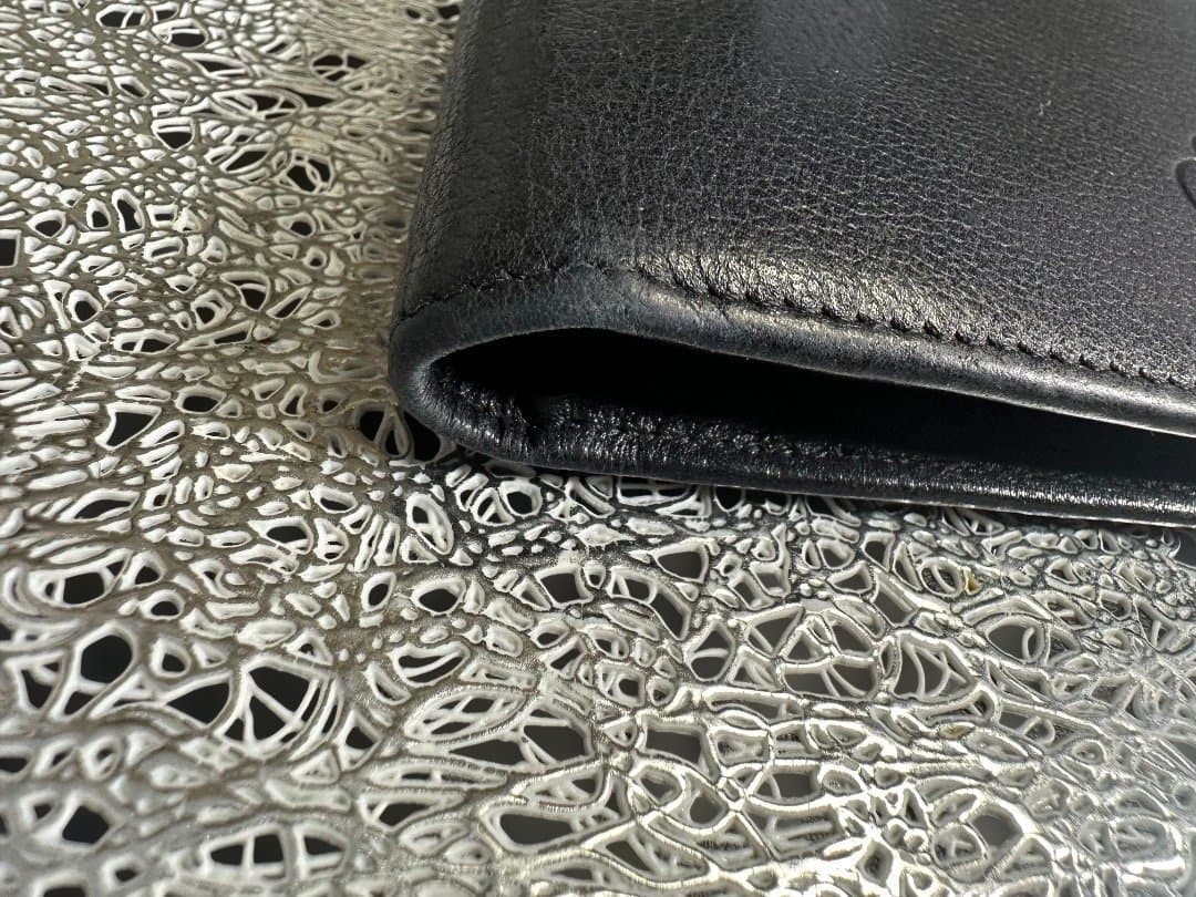 【正規品】CHANEL シャネル カメリア 二つ折り財布 ブラック×シルバー