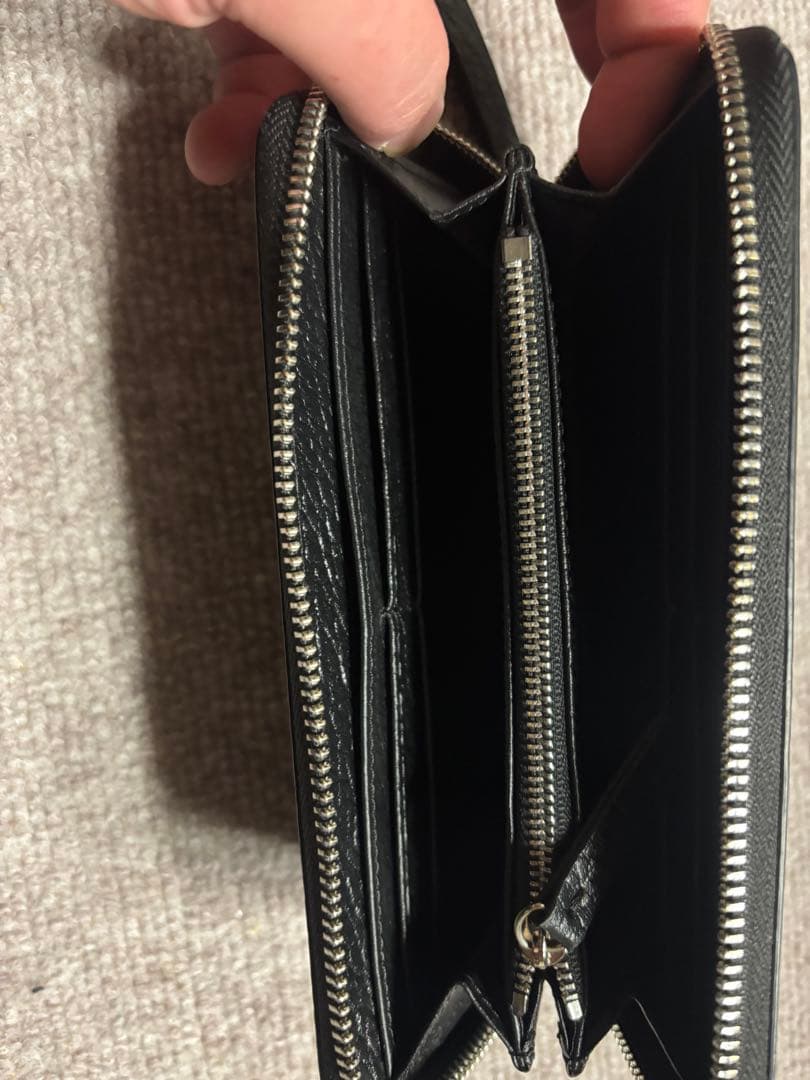 メゾンマルジェラ長財布