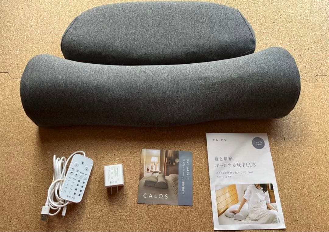 美品　CALQS ダブル枕PLUS 温め機能付き•ミッドオリーブ　枕カバー付き