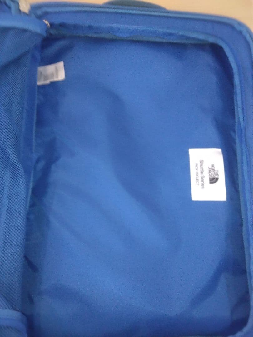 ザ・ノースフェイススーツケース シャトルローラーキャリー機内持ち込みOK