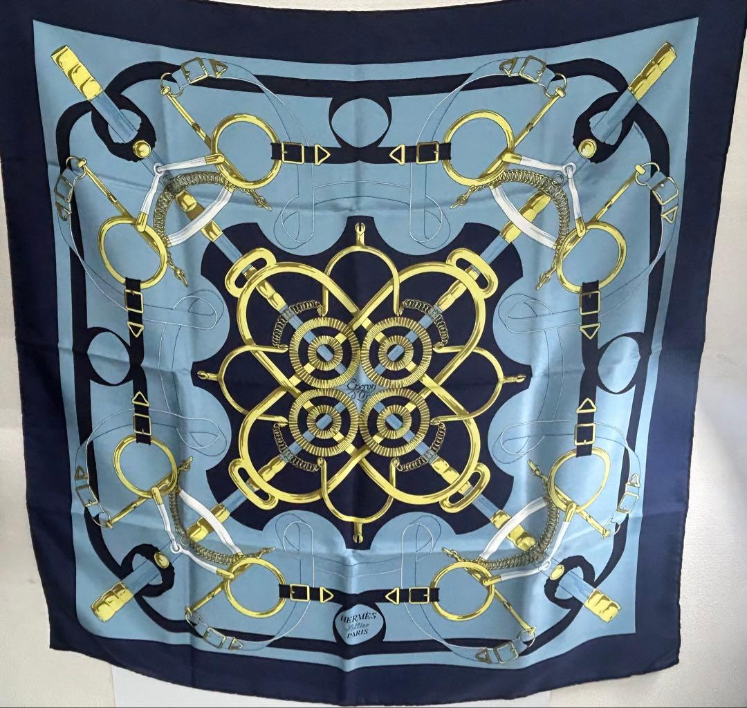 Hermès エルメス　馬具モチーフ　スカーフ　カレ90