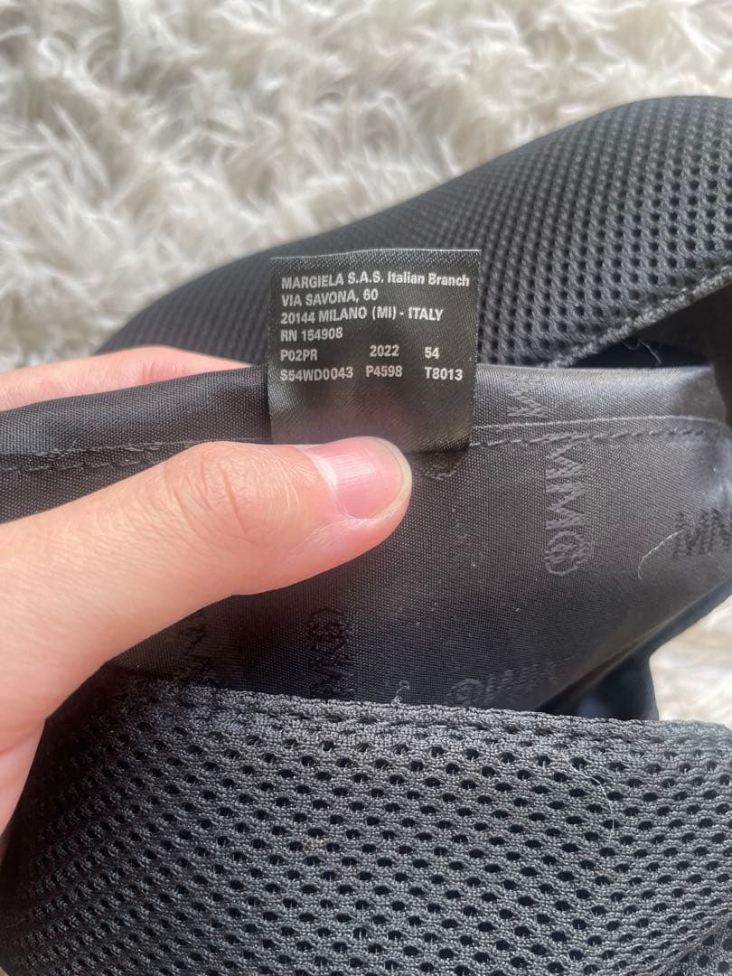 MM6 MAISON MARGIELA ブラック　スモール　トライアングルトート