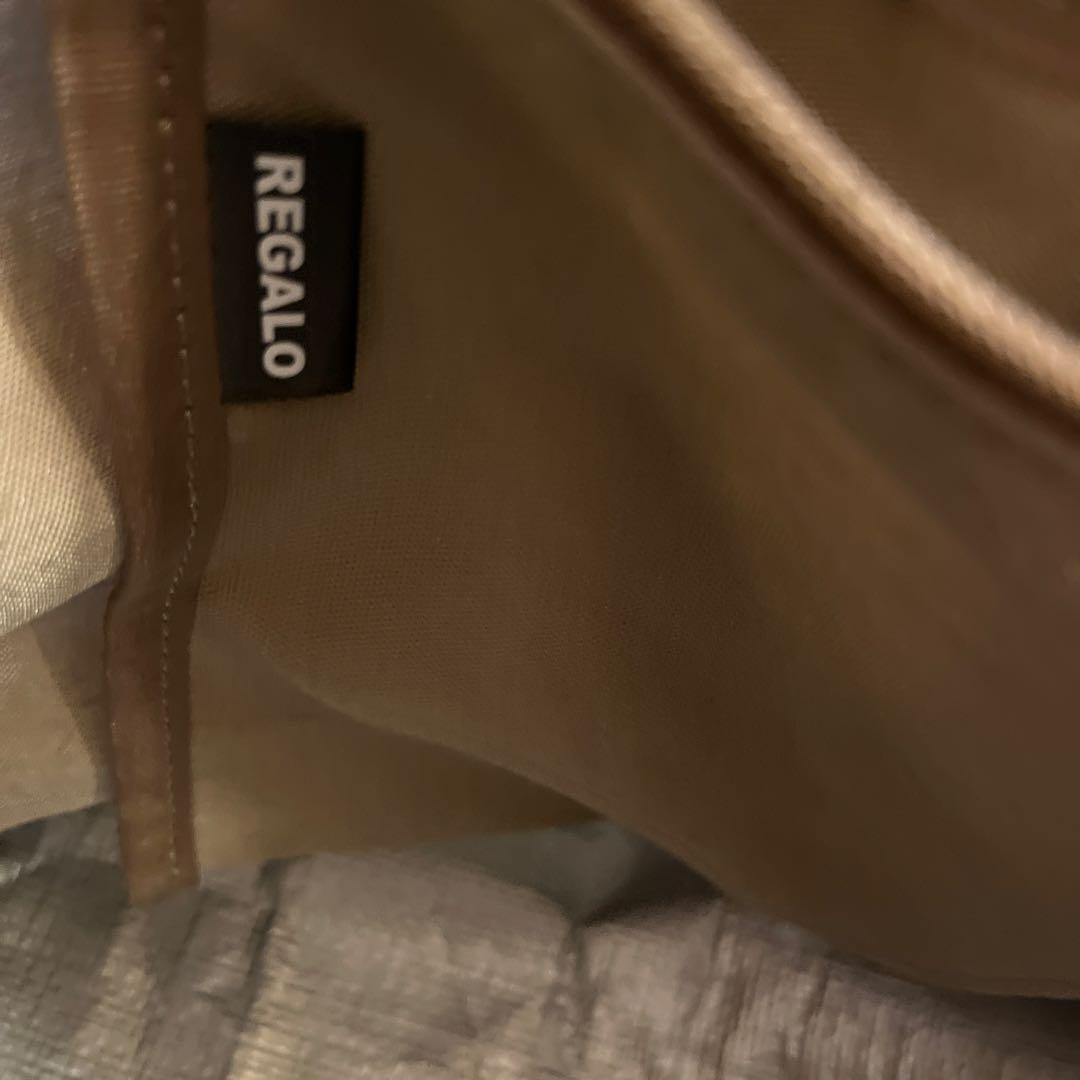 『新品』カーキ　ベージュ トートバッグ レガロ　現行品　A4 ショルダー