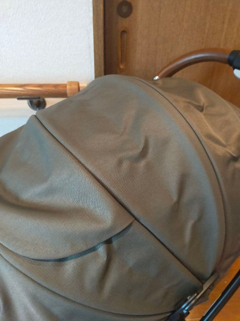 2022年モデル Aprica アップリカ ラクーナビッテクッション カーキ美品