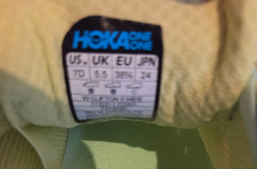 HOKA ONE ONE ランニングシューズ 24cm イエロー