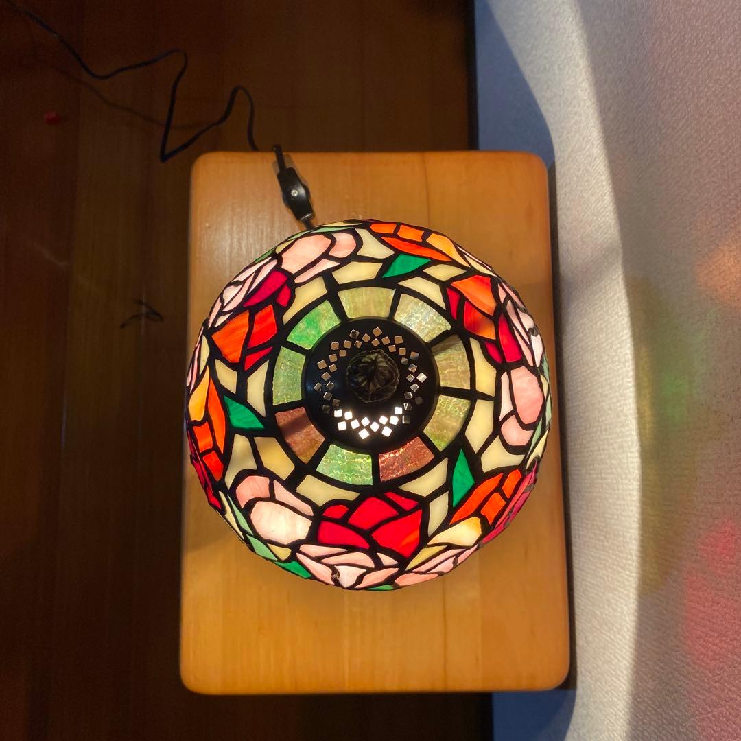 ✨新品　未使用　ステンドグラス ランプ チューリップ　アンティーク風