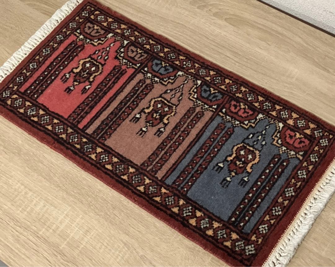 ラグ手織り絨毯　ミニラグ　ヴィンテージ ラグ　トライバルラグ32cmx63cm