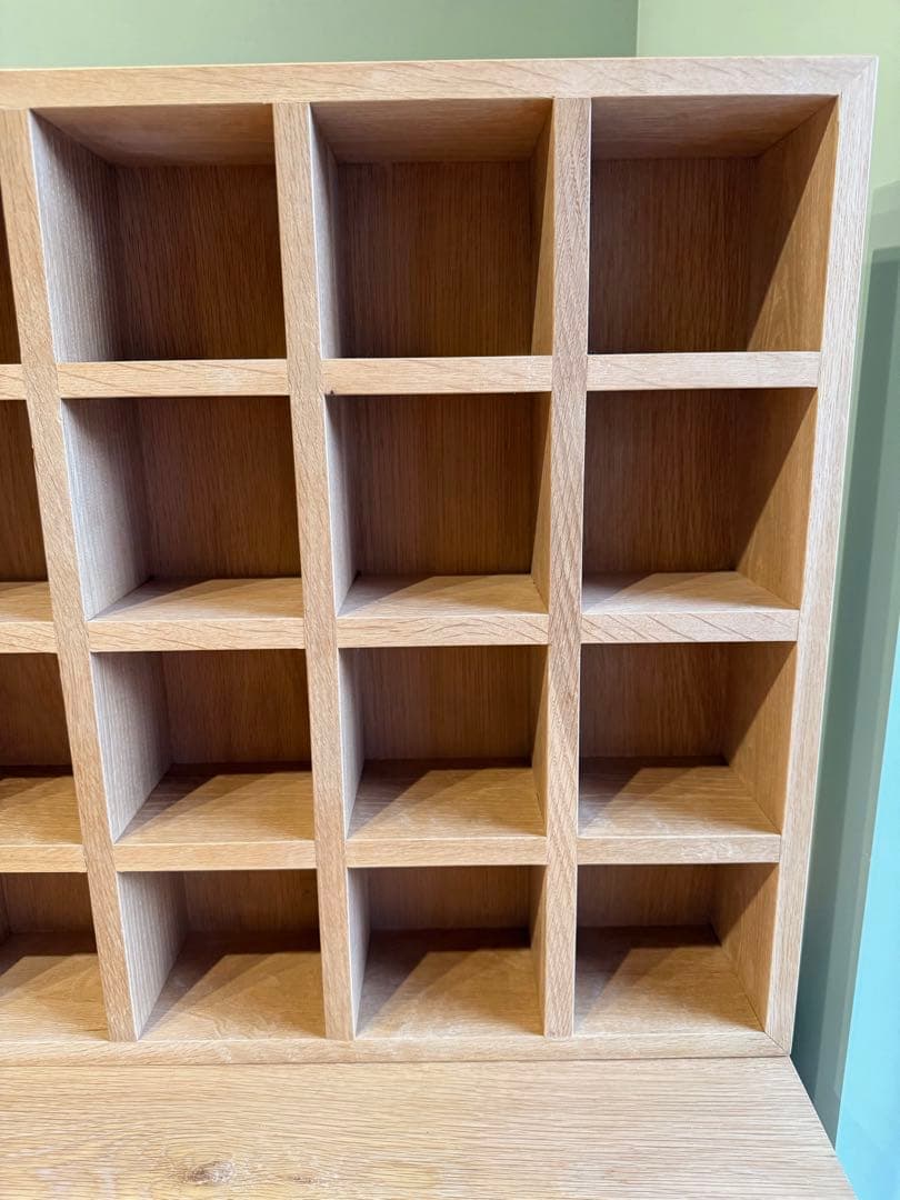 超美品！フルオーダーメイド無垢オーク材・マス目棚・コレクション ラック シェルフ