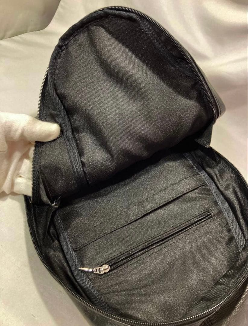 本物パイソンスキンxブライドルレザー使用のボディバッグ