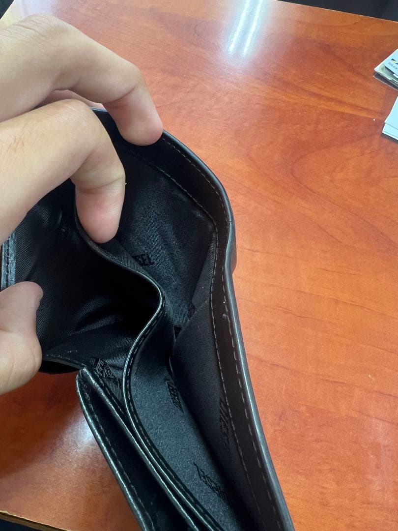 diesel二つ折り財布