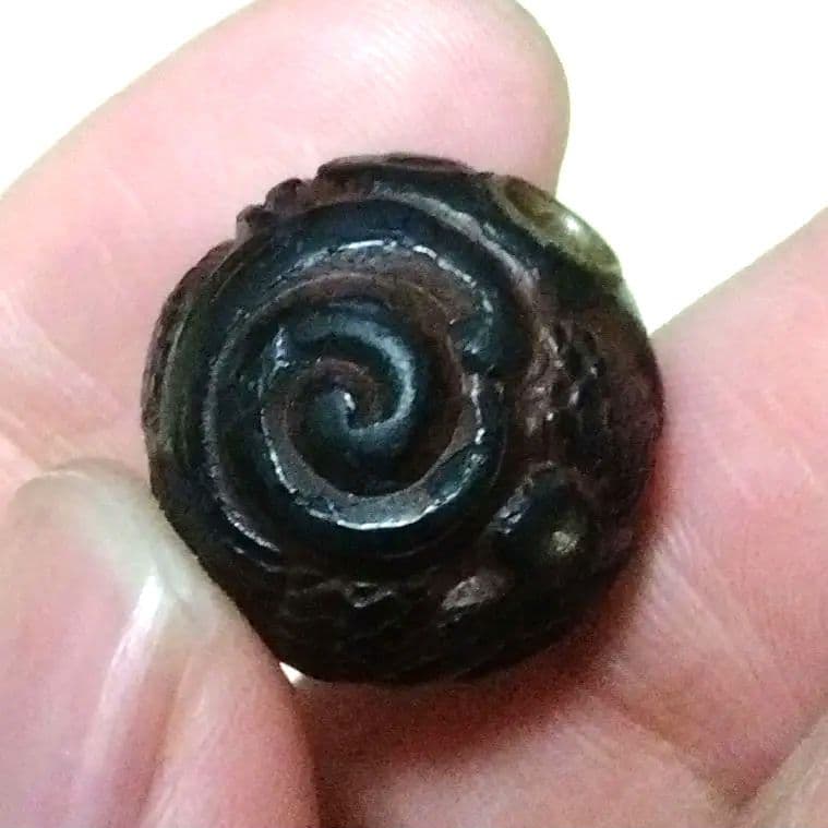 Ｔ*様 明治期　龍　彫漆 堆黒 緒締め玉 根付 提物　時代物