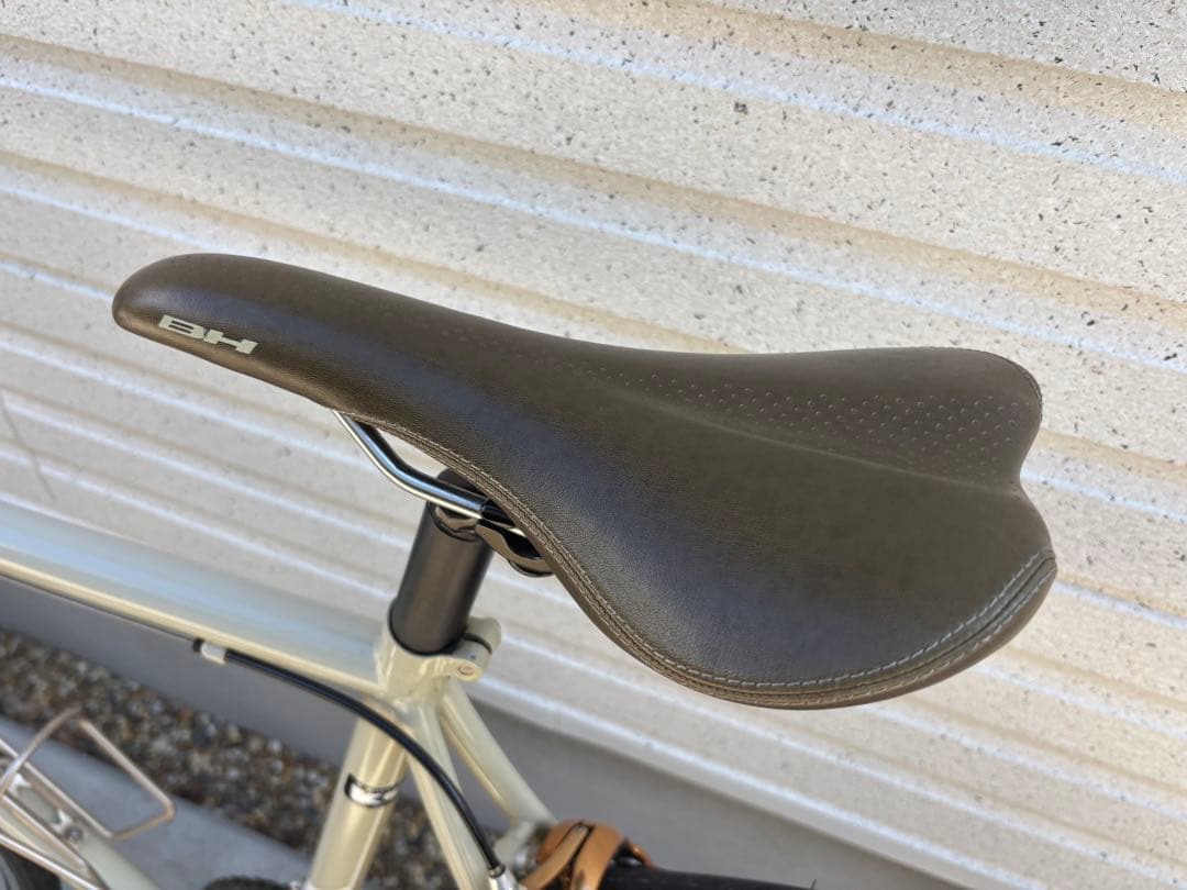 BH DESEO(デセオ）100周年記念モデル　クロモリロード