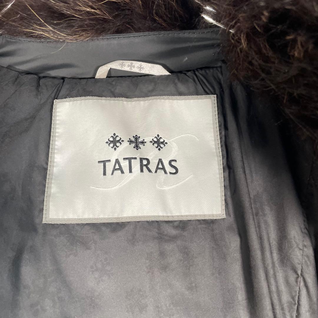 【人気】タトラスダウンジャケットダウンコート　黒　ファー　ラクーン　ロゴRライン