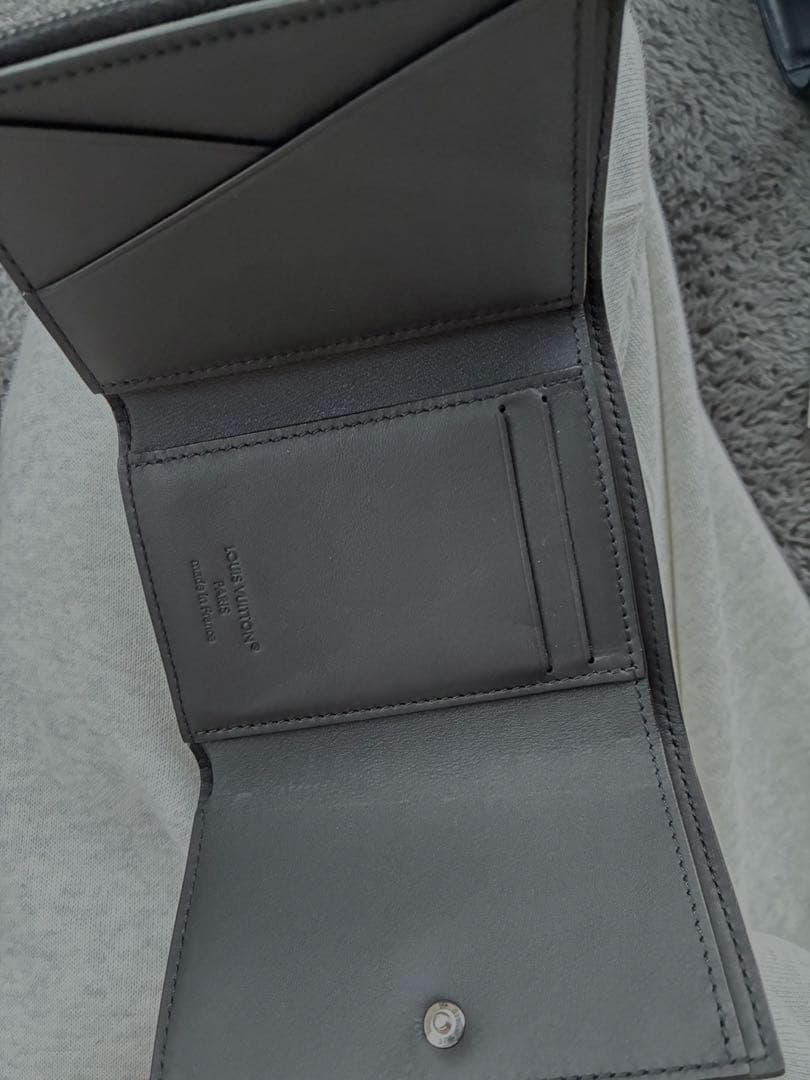 ルイヴィトンヴィクター・ウォレット(L.I.Jさん専用)