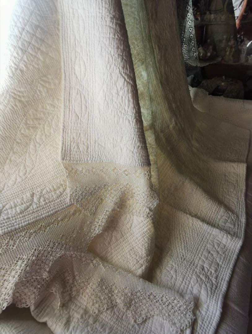 フレンチ アンティーク ブティ キルト ハンドステッチ ホワイト クロシェレース