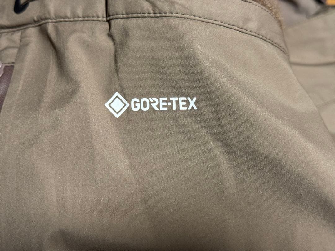 ノースフェイスGORE-TEX Powder Guide Light ビブパンツ
