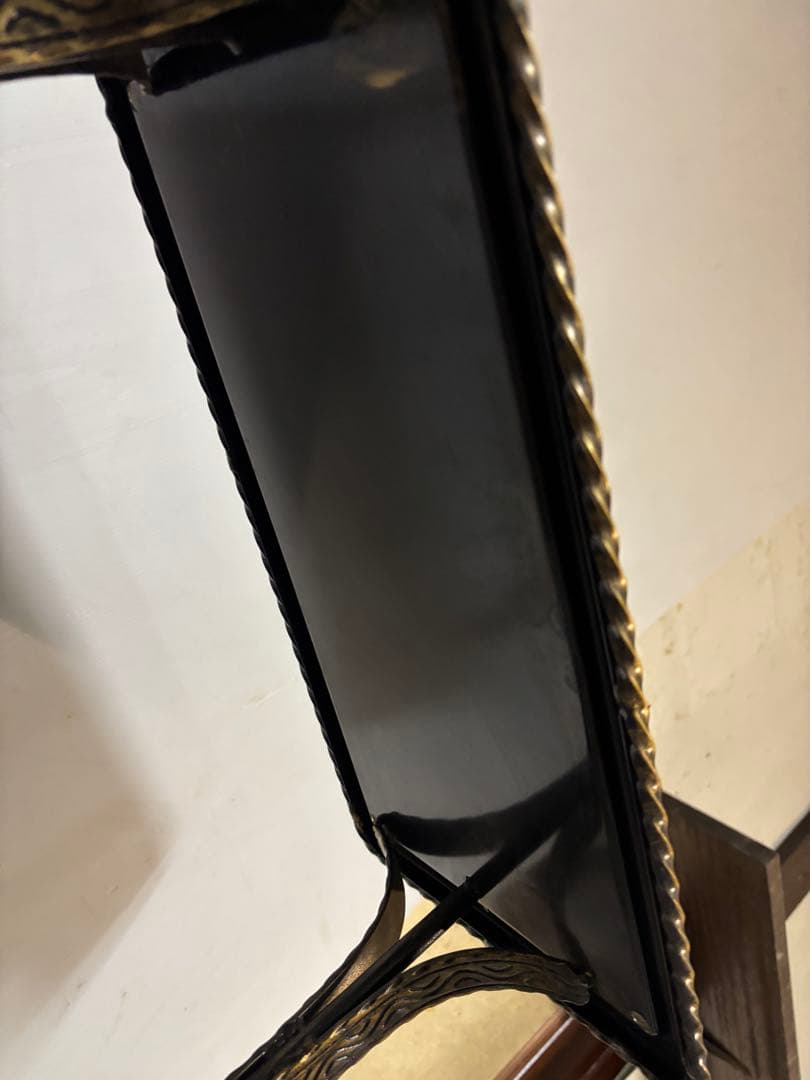 真鍮製‼️オシャレアンティーク‼️花柄装飾サイドテーブル‼️マガジンラック‼️