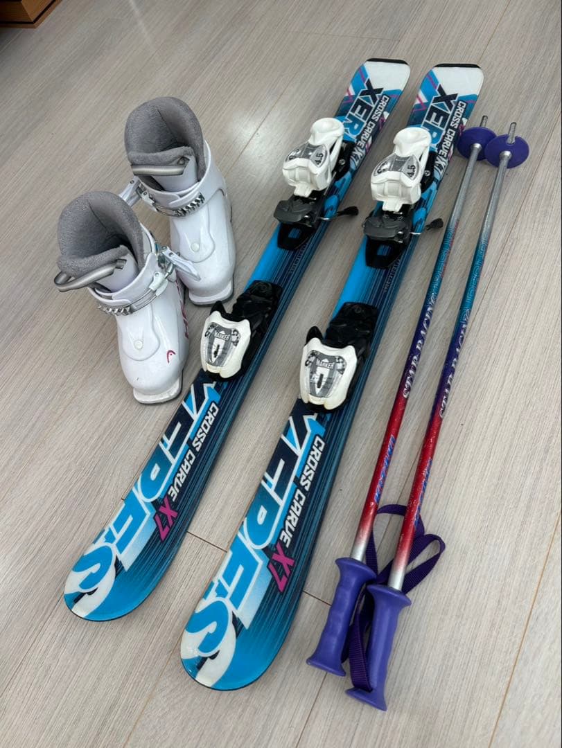 スキーセット　板90cm ブーツ・ポール付き