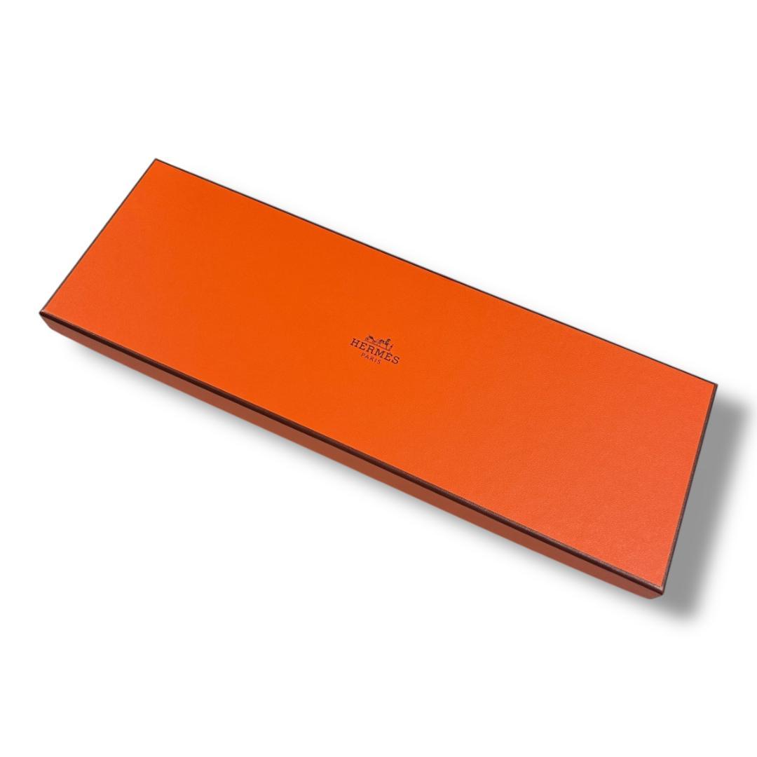 美品 エルメス ネクタイ ファソネ　ネイビー　シルク ネイビー 総柄 ビジネス