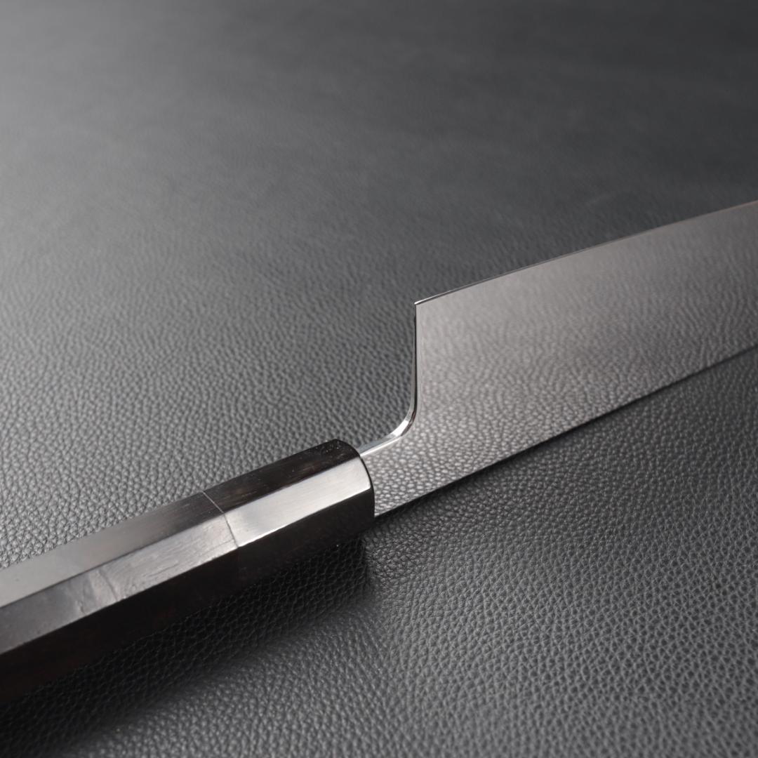 11038牛刀7寸家庭用 業務用 刺身包丁 鏡面仕上げ 両刃 黒檀黒水牛角八角柄