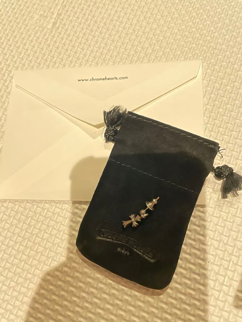 クロムハーツ タイニー スタックCHクロスドロップピアChrome Hearts