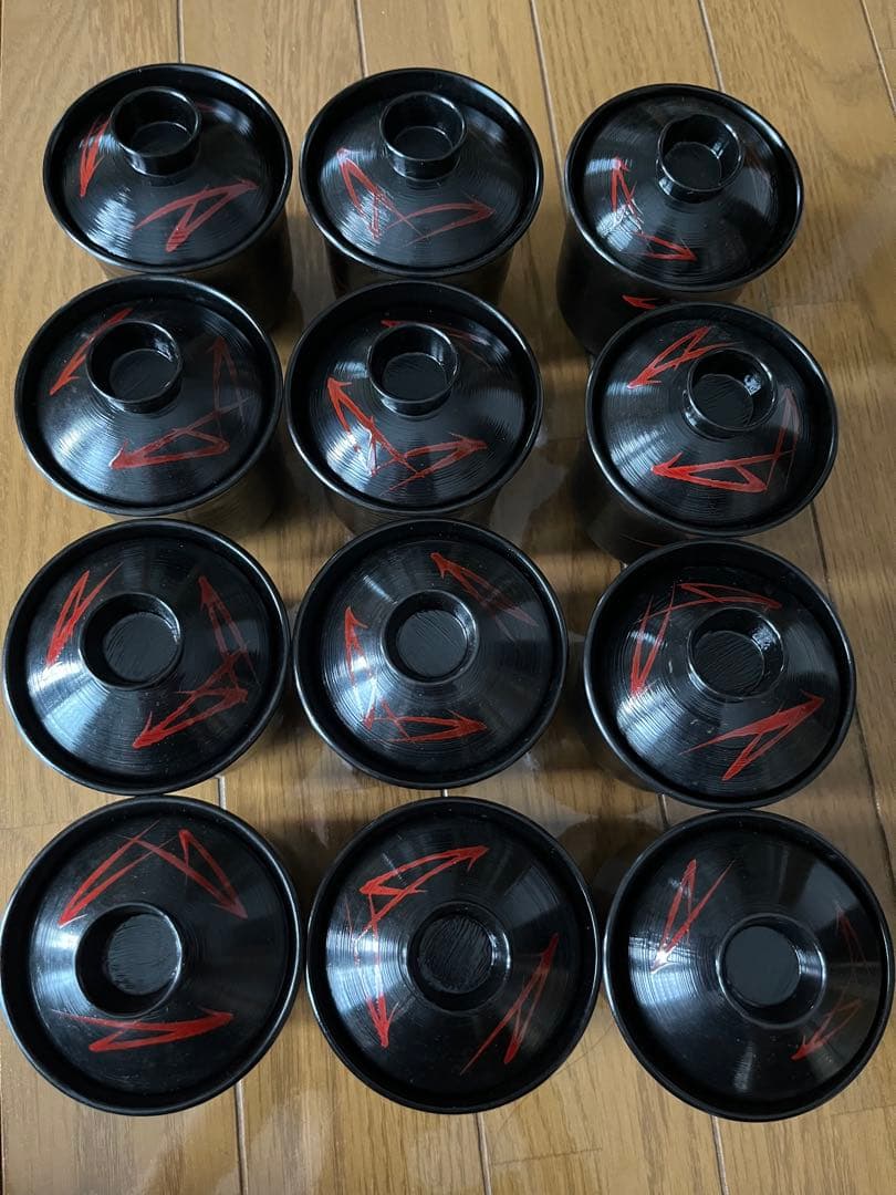 黒漆塗　松葉蒔絵　吸物椀　箸洗い　茶懐石　未使用品　12客