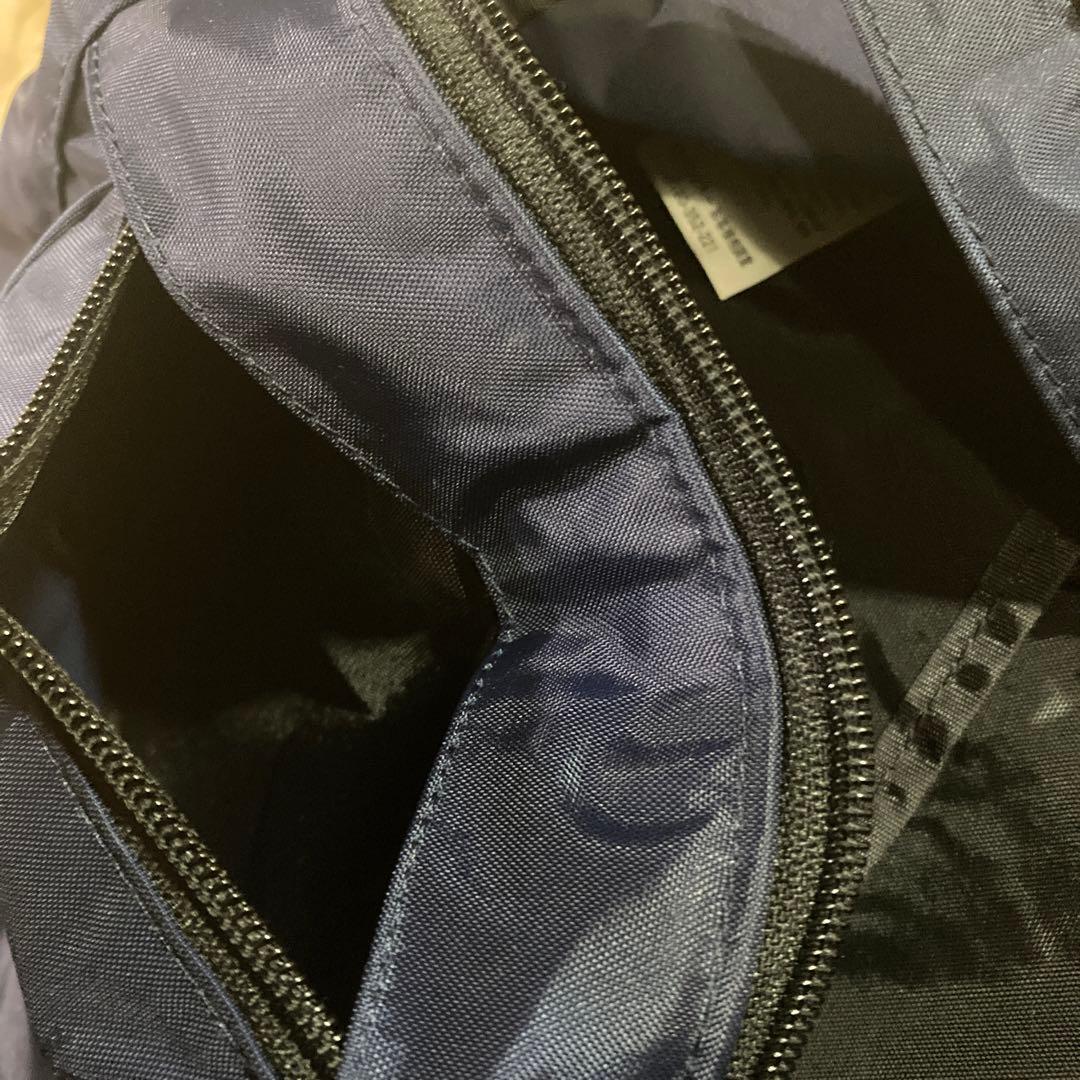 【新品】NIKE ボディバッグ　スリングバッグ　ネイビー