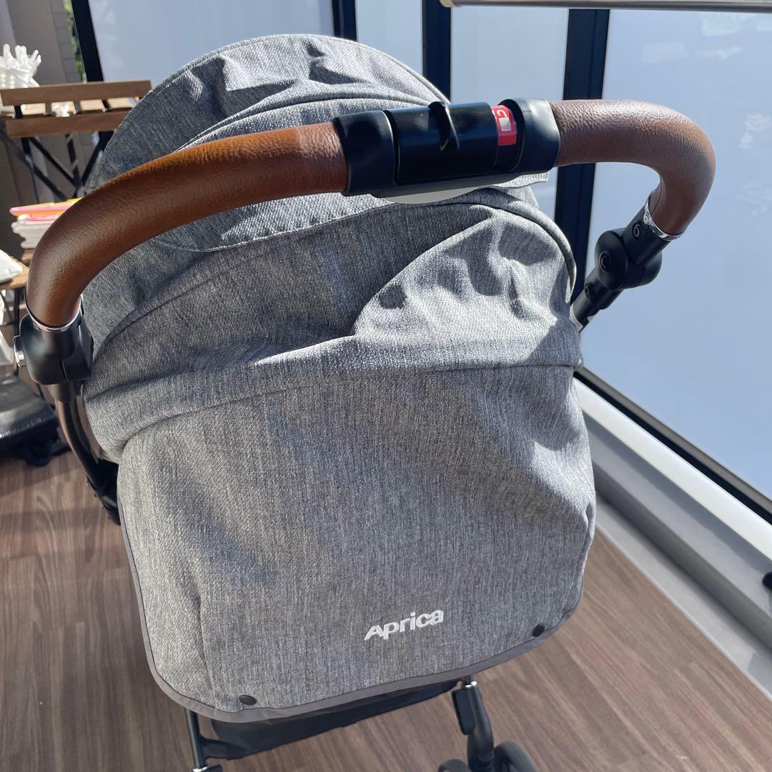 【美品】Aprica ラクーナビッテ クッション レザーハンドル ベビーカー