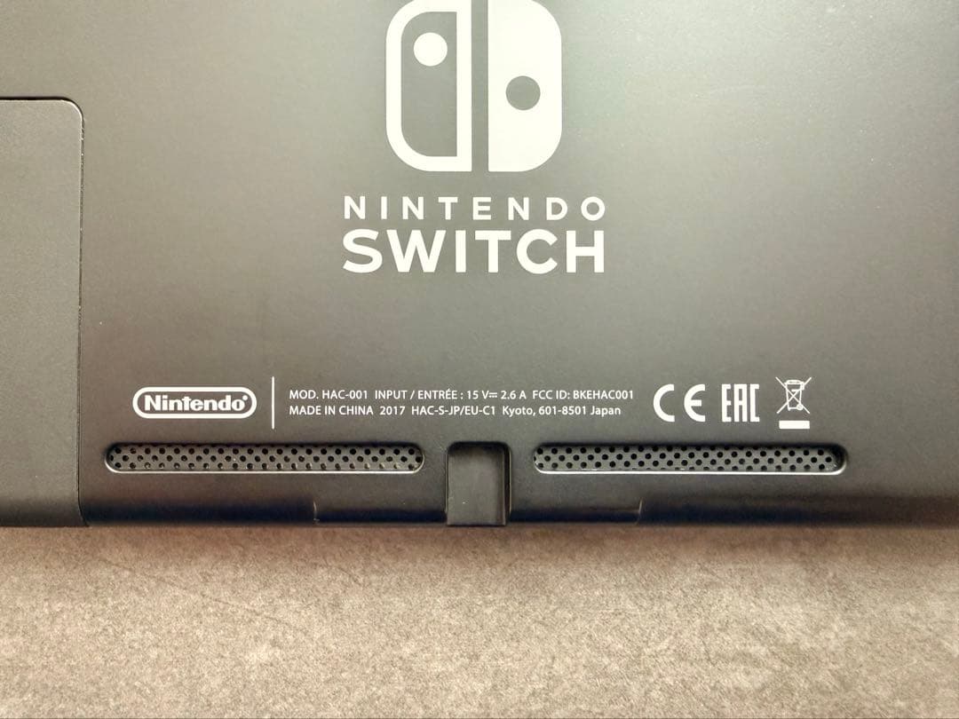 switch1 本体　ケース付き