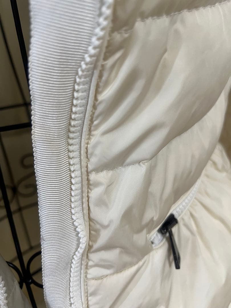 モンクレール　ロングダウンジャケット　アイボリー　Sサイズ