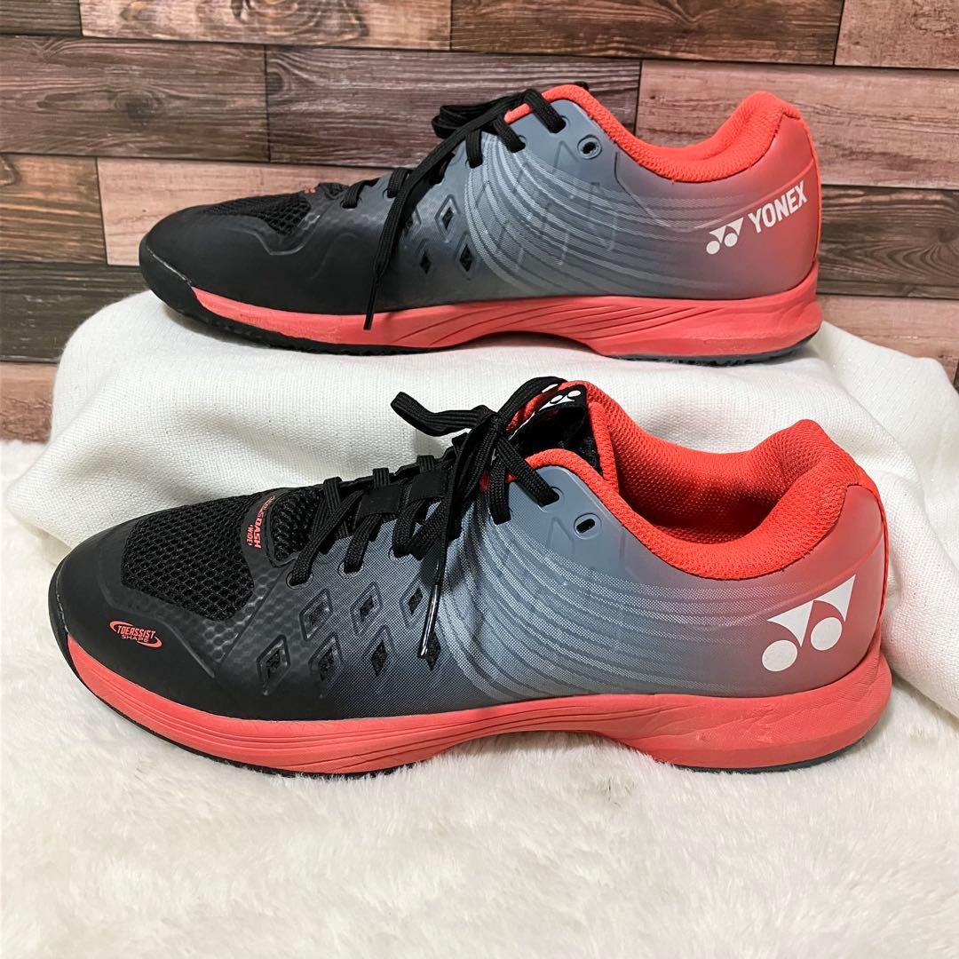 美品 YONEX テニスシューズ クレー 砂入り人工芝用 靴 25.5 男女兼用
