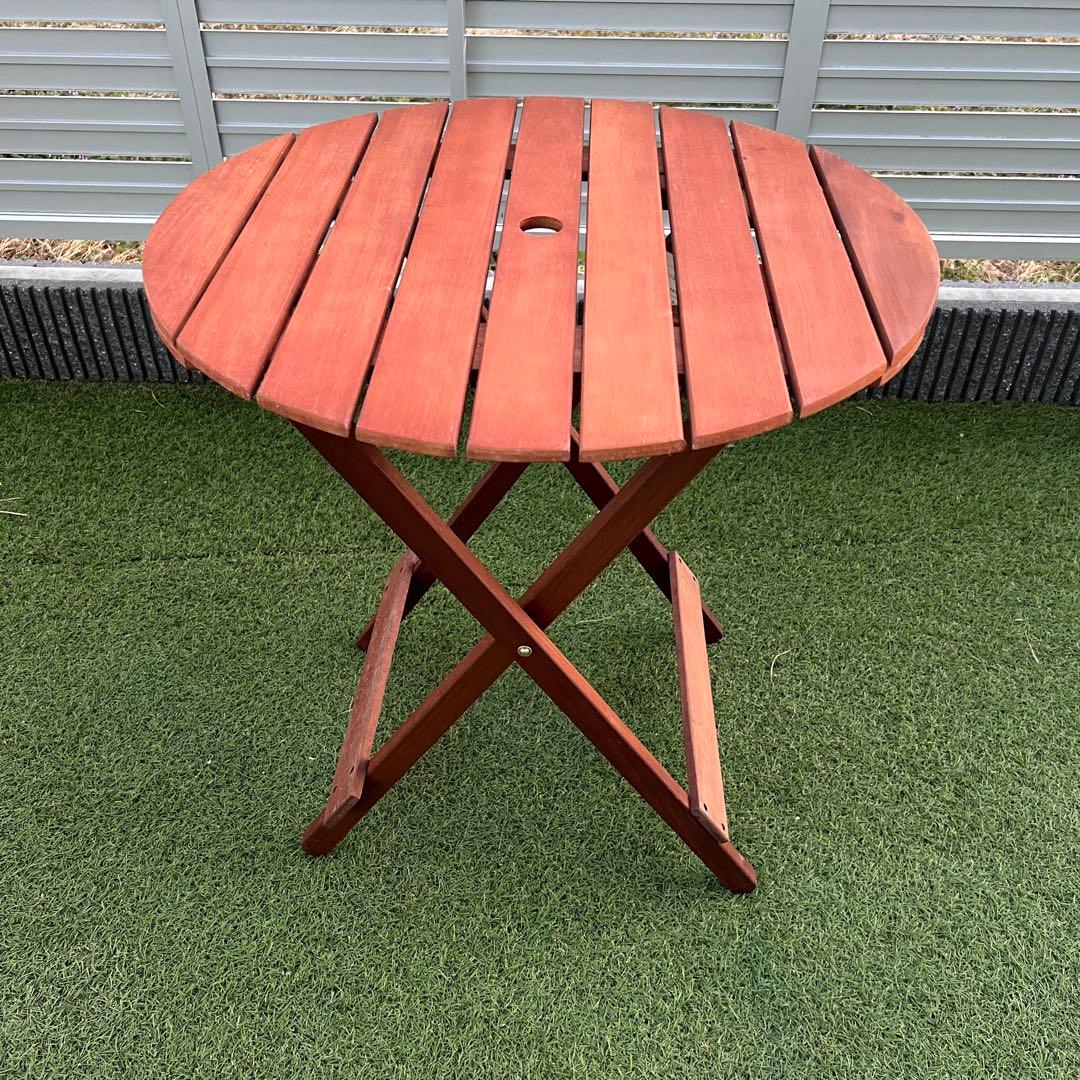 【新品】ガーデンテーブル　丸型 ウッドテーブル ガーデンパラソル