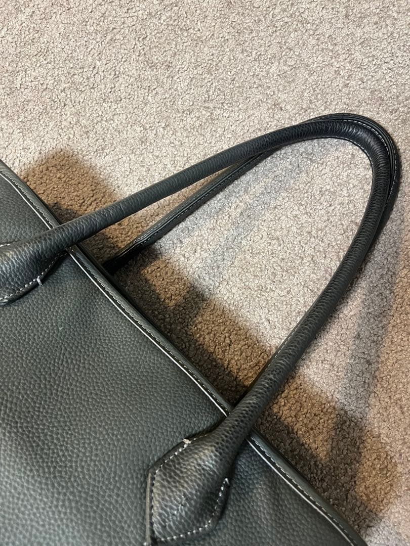 バーニーズニューヨーク　レザートートバッグ　グレー