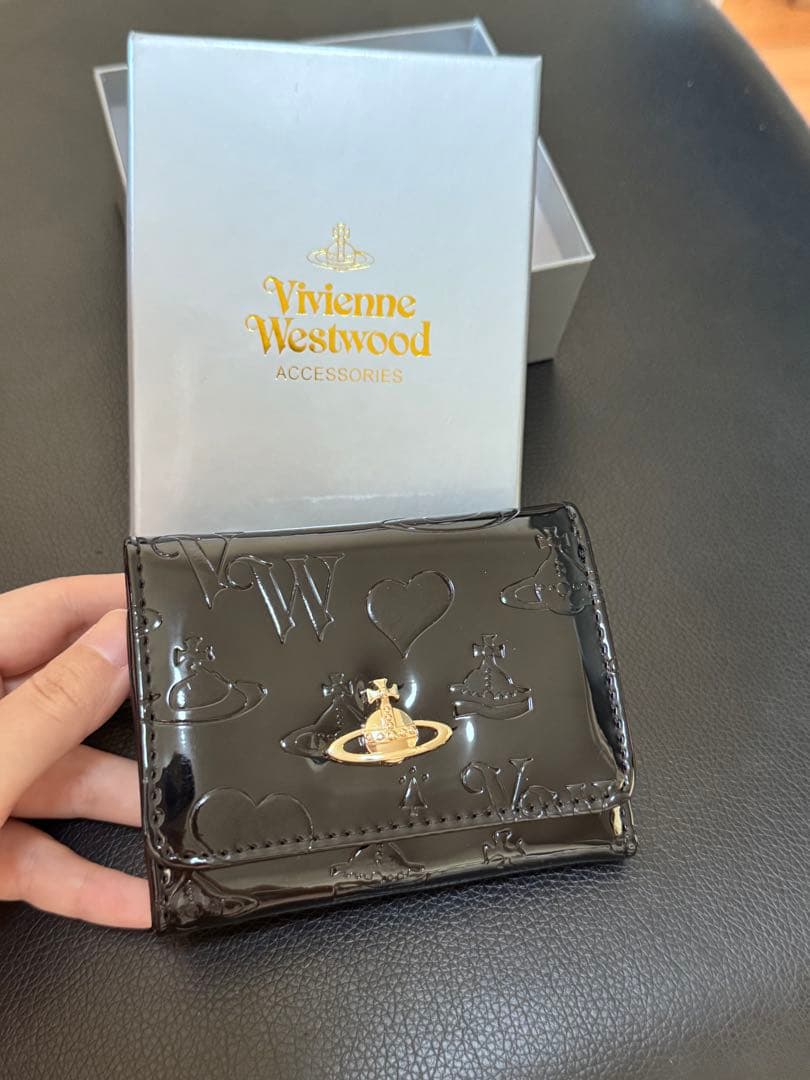 Vivienne Westwood財布 黑 三つ折財布ヴィヴィアン・ウエスウッド
