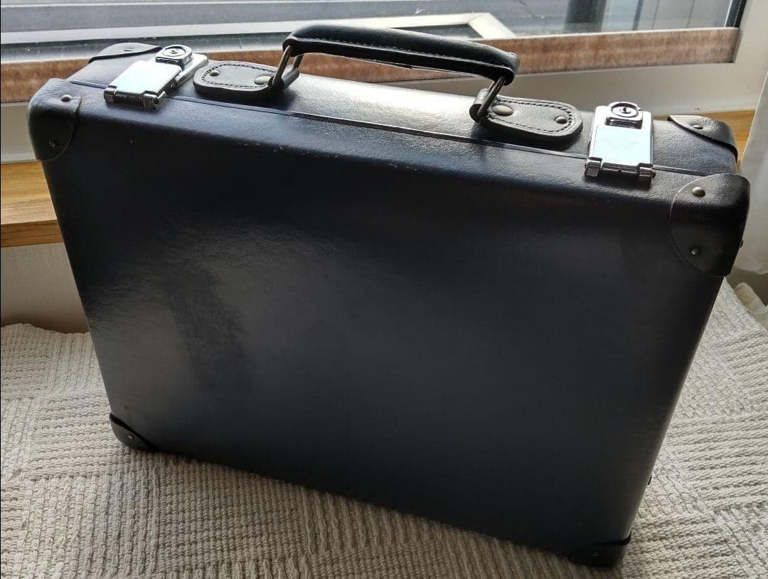 【GLOBE-TROTTER】グローブトロッター スリムアタッシュケース