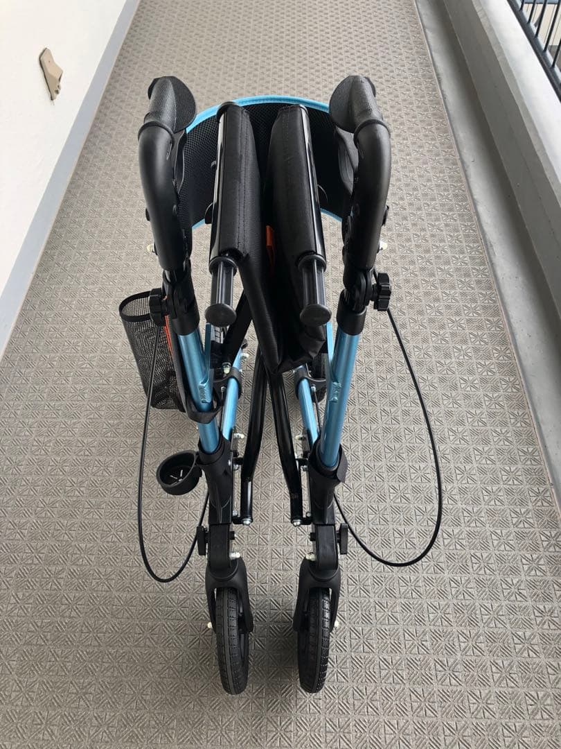 歩行器 1回のみ使用【美品】