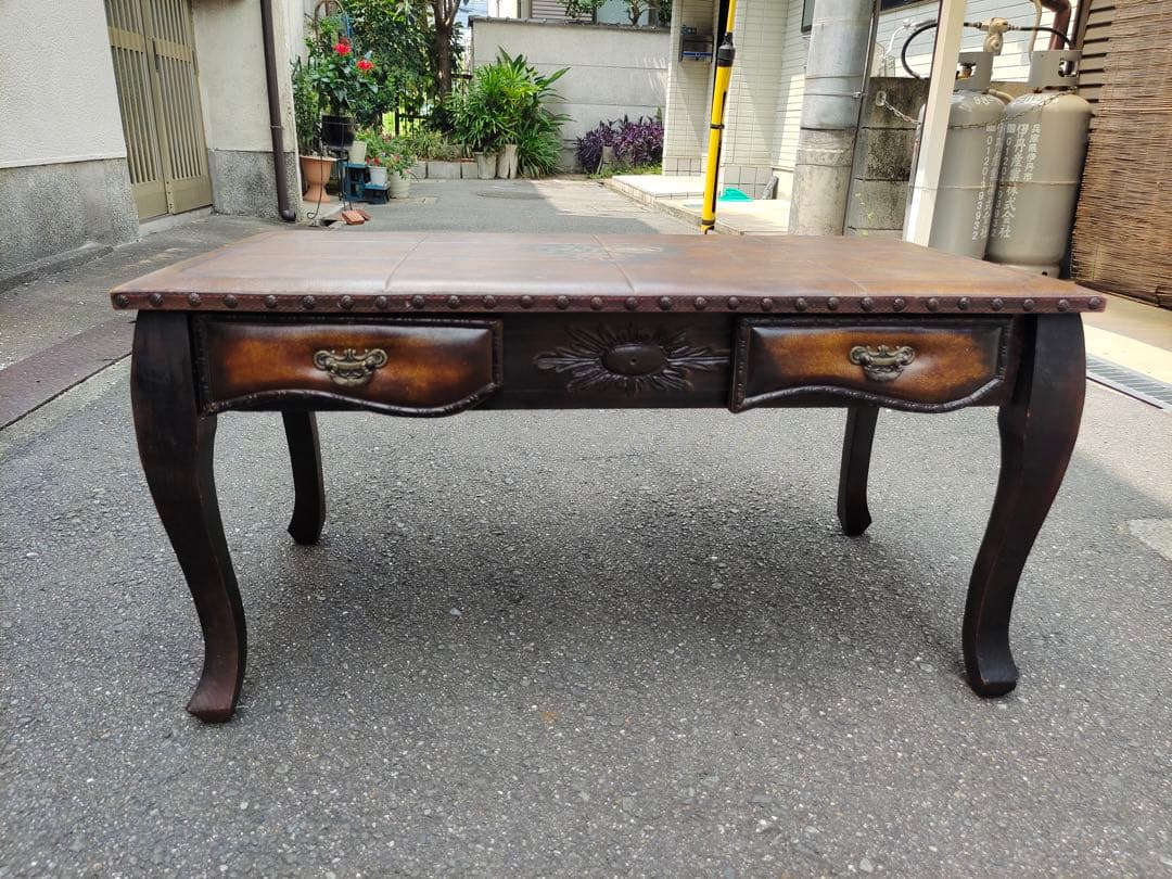 時代家具　猫脚デスク　両面引き出　飾台　西洋っぽい　コーヒーテーブル　店舗什器