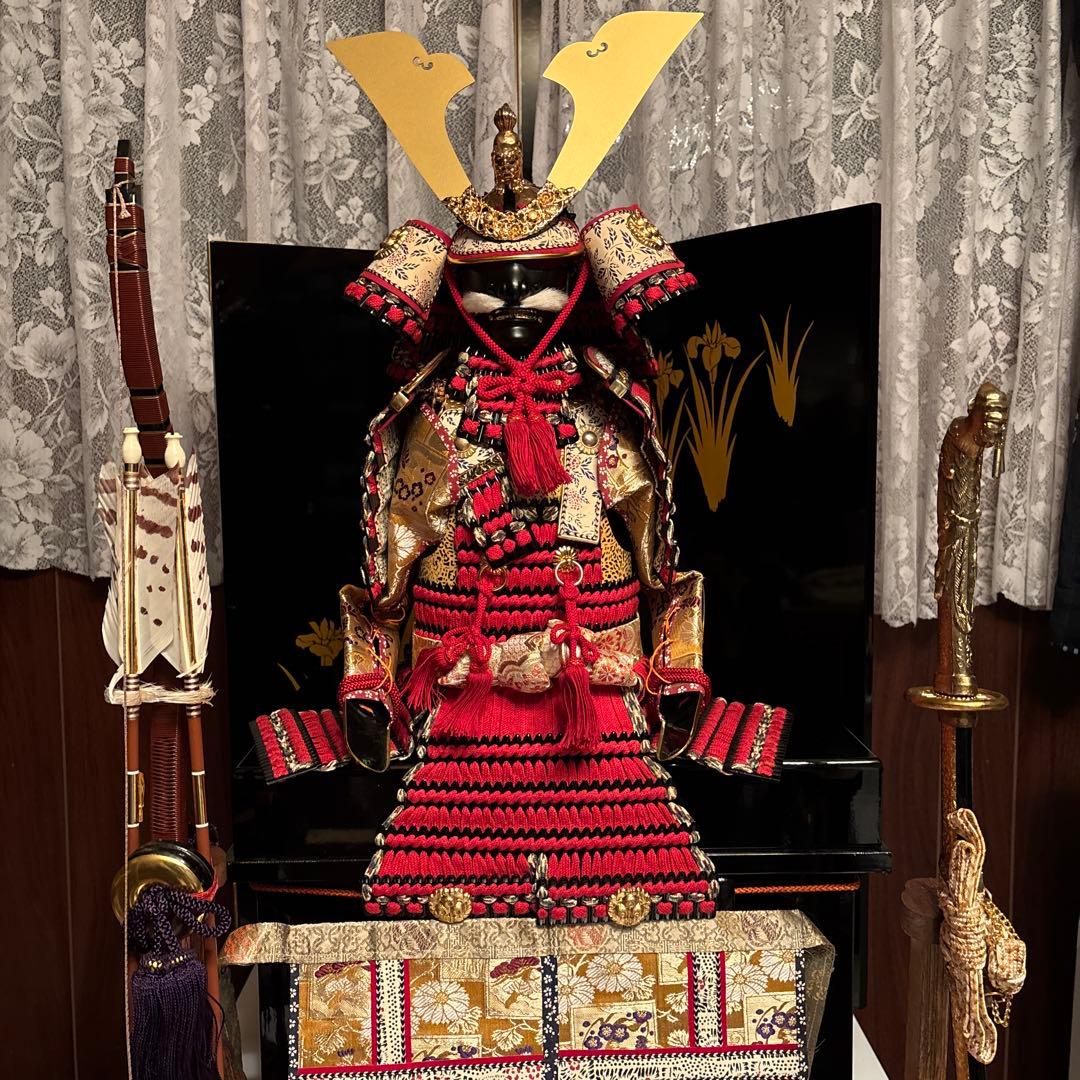 五月人形　鎧兜　本絹赤糸威大鎧