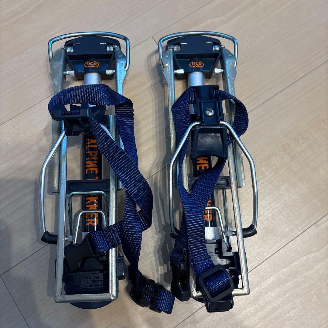 ALPINE TRACKER ビンディング シルバー/ネイビー　BCA