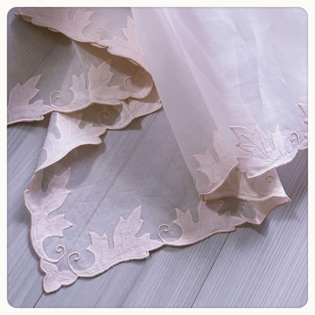 ポルトガル　超緻密な手刺繍のテーブルクロス　マディラ島ハンドメイド