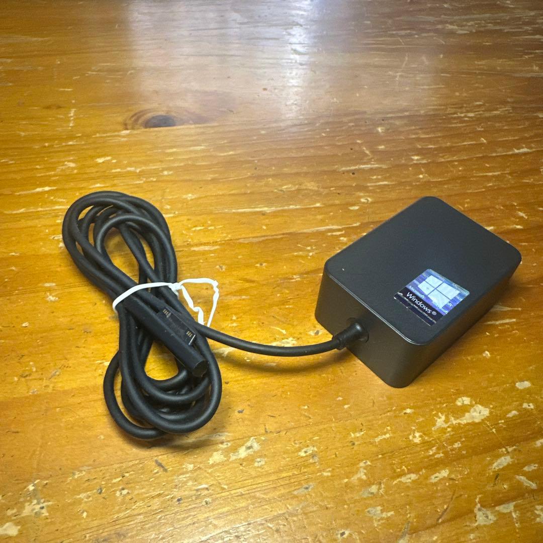 【極美品】Surface Go 2 128GB (1926）充電器付・初期化済