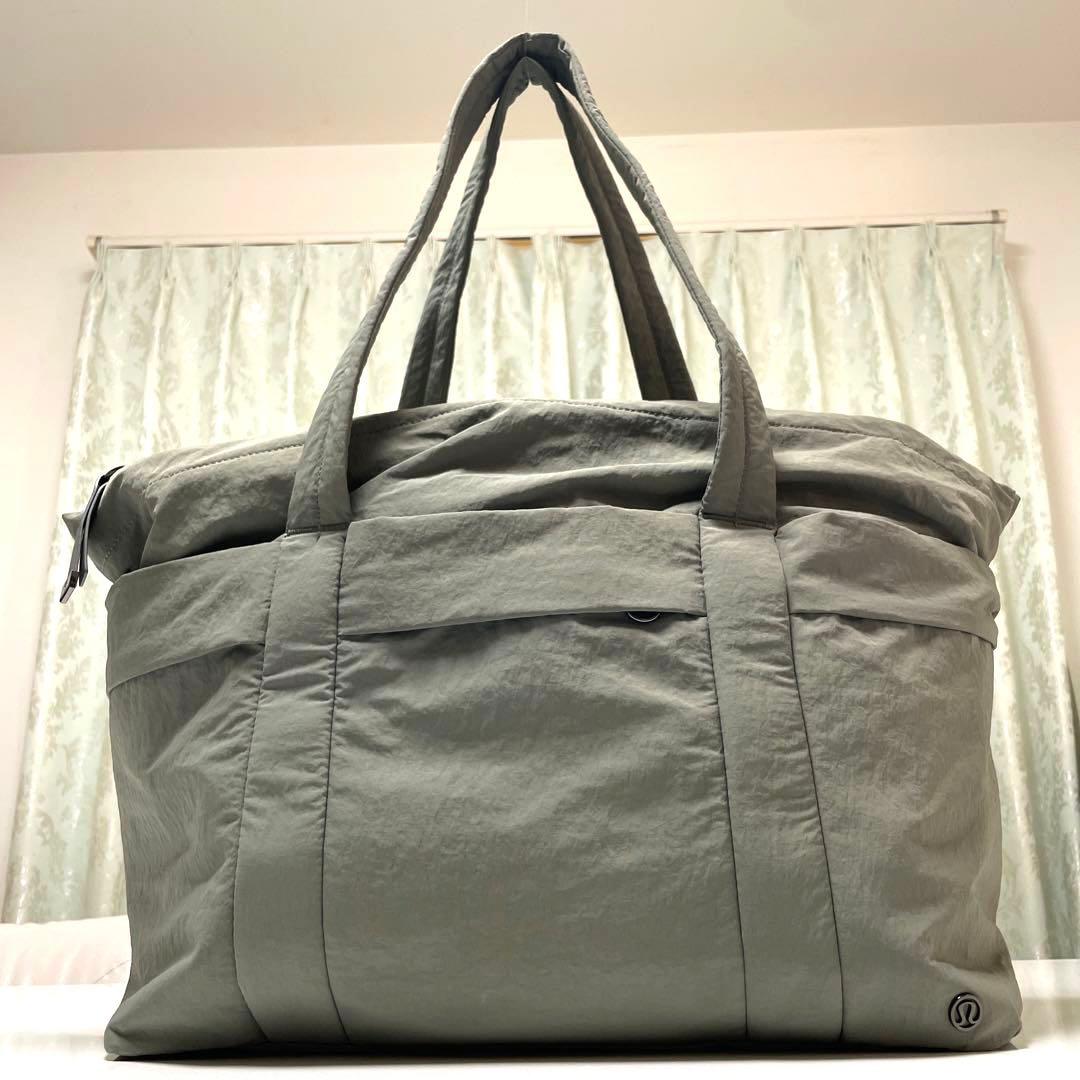 【レア商品】♡Lululemon ルルレモン　ボストンバッグ　ショルダーバッグ♡