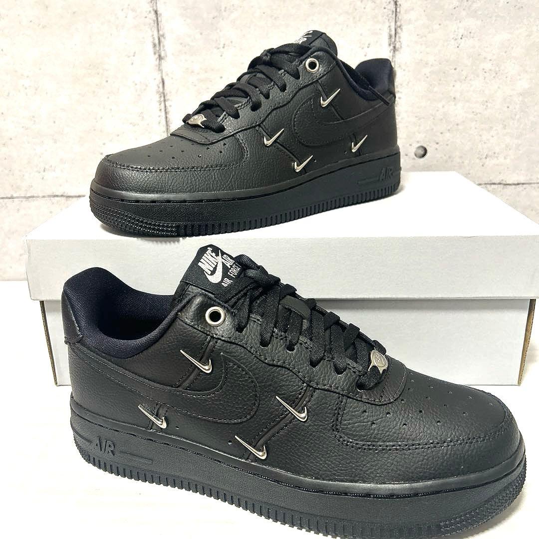 AIR FORCE 1 '07 LX エア フォース 1 ブラック　　23.5