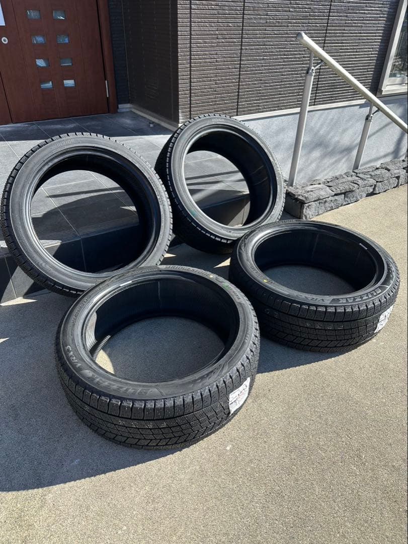 新品未使用 VRX3 スタッドレスタイヤ 235/40R18 4本セット