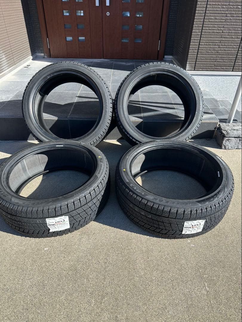 新品未使用 VRX3 スタッドレスタイヤ 235/40R18 4本セット