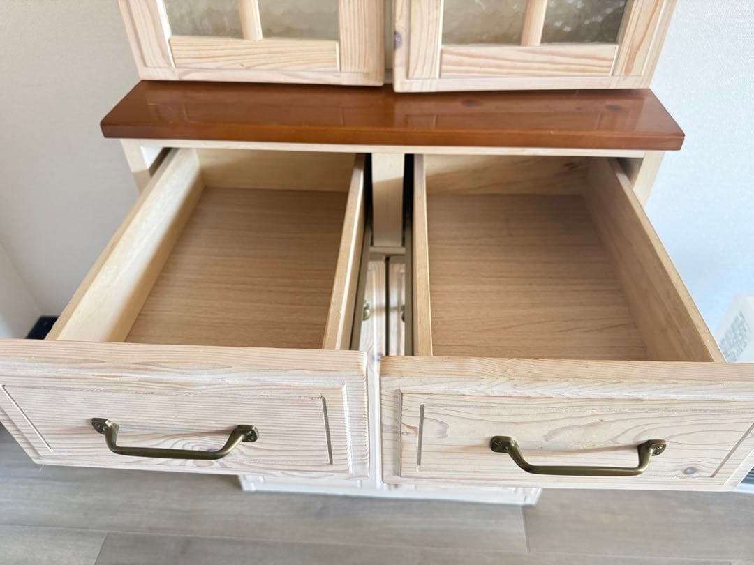 ニトリ 食器棚 幅60cm 引取り限定／上下分割／シミ2か所あり