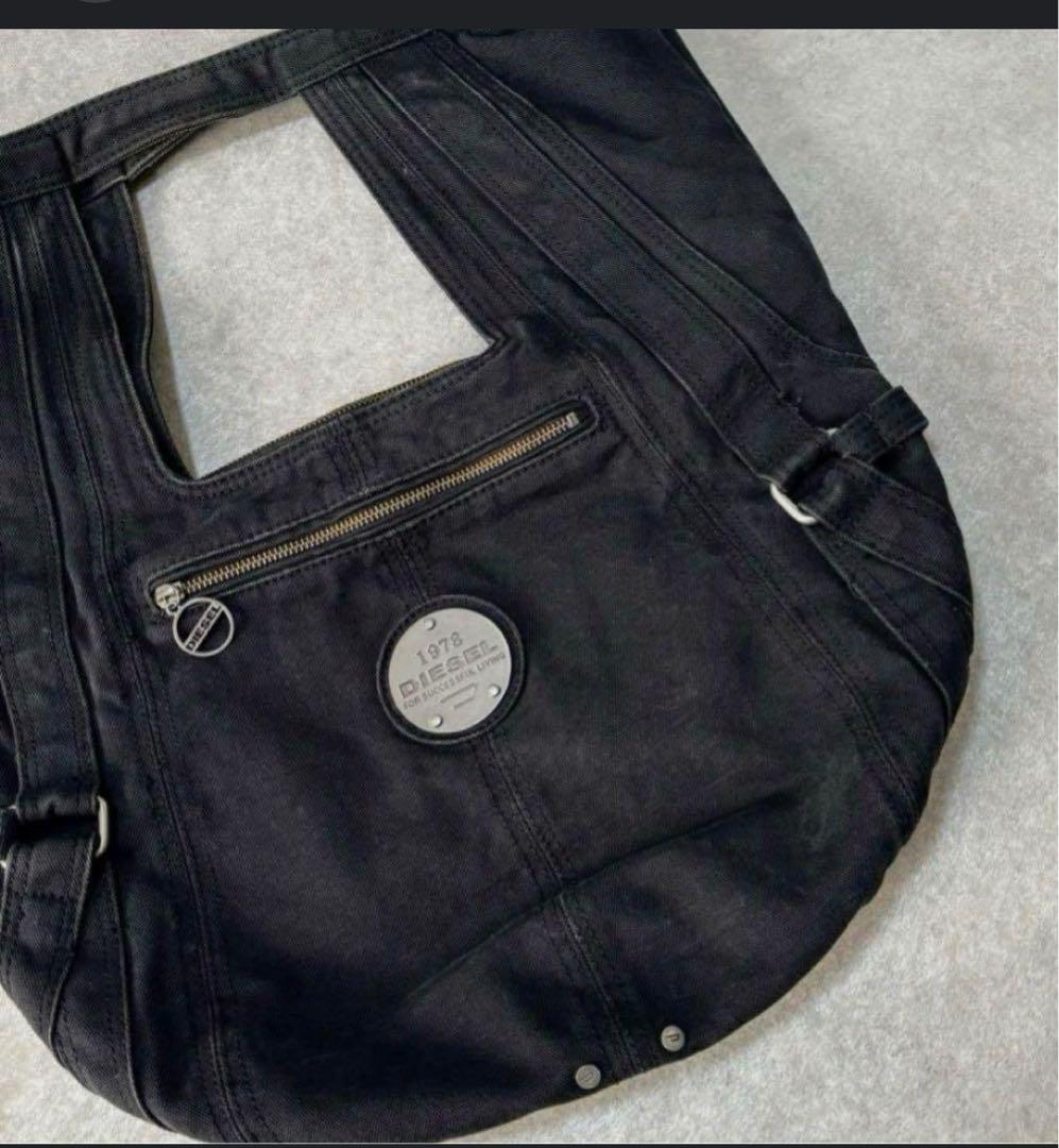 ピンクの猫ディーゼルdiesel oneshoulder bagブラック